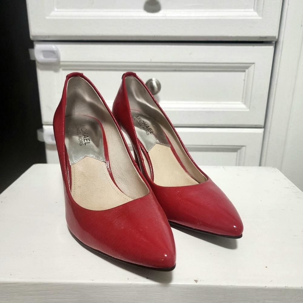 Michael Kors Cherry red heels - Picture 10 of 16